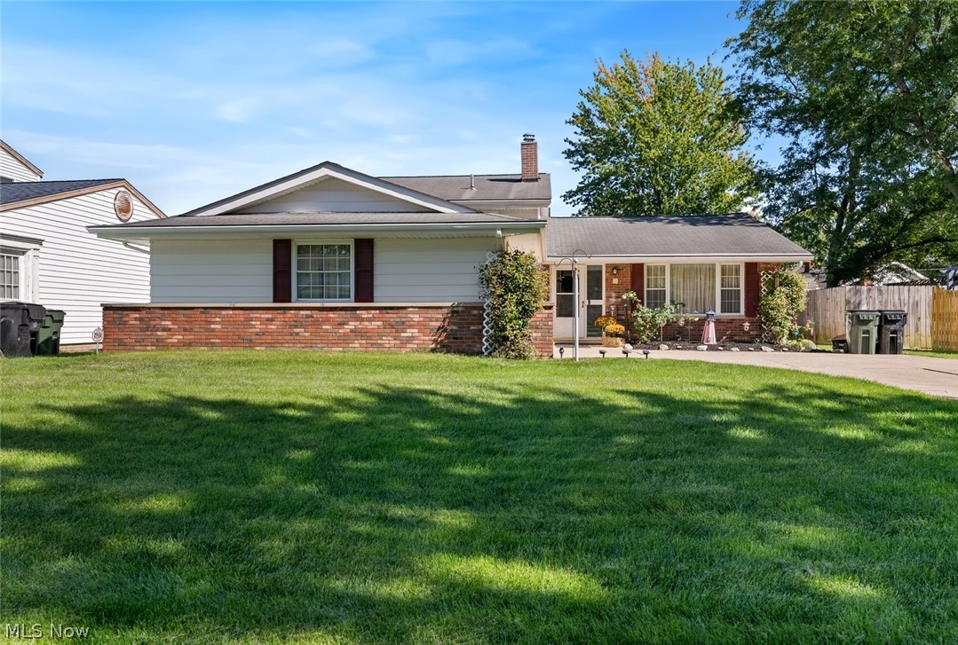 111 Edgefield Drive Elyria OH 44035