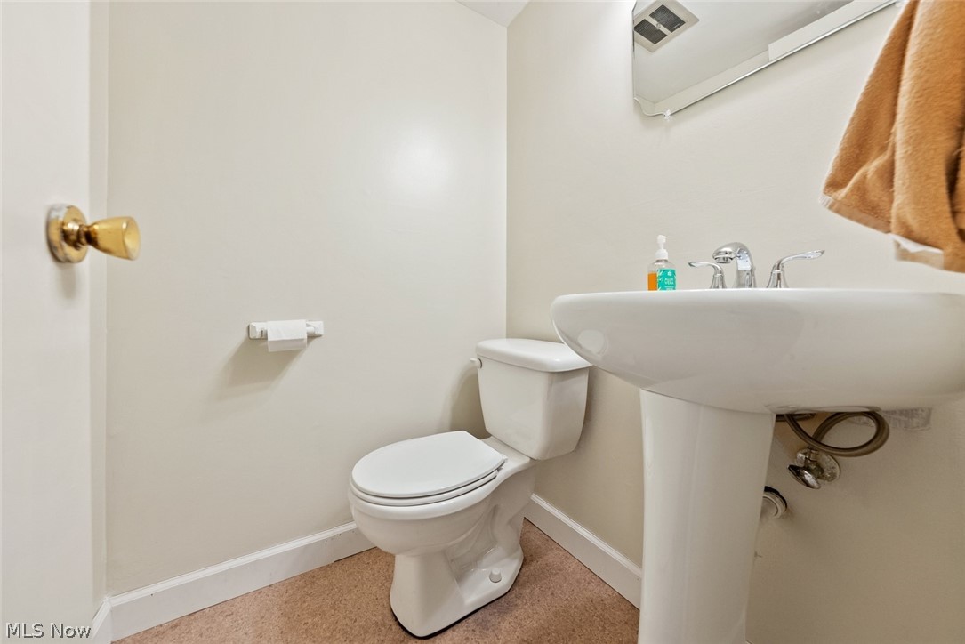 111 Edgefield Drive Elyria OH 44035