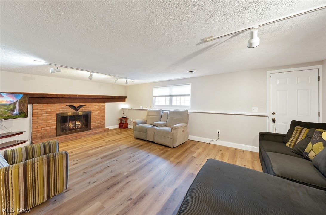 111 Edgefield Drive Elyria OH 44035