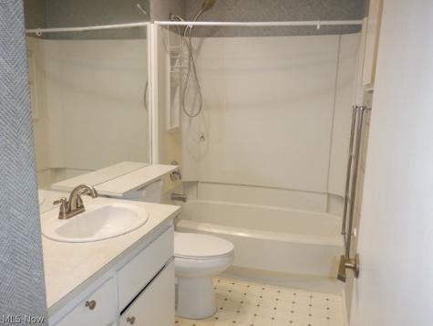 21801 Little Brook Way Strongsville OH 44149