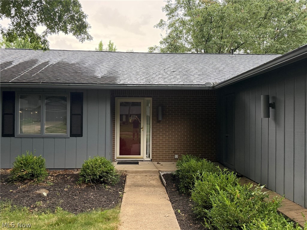 21801 Little Brook Way Strongsville OH 44149