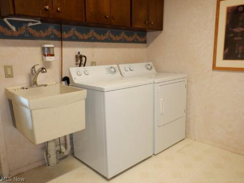 21801 Little Brook Way Strongsville OH 44149