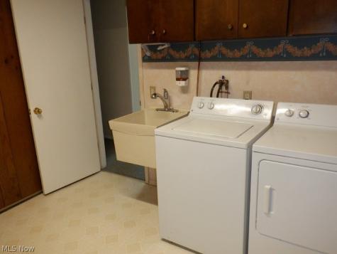 21801 Little Brook Way Strongsville OH 44149