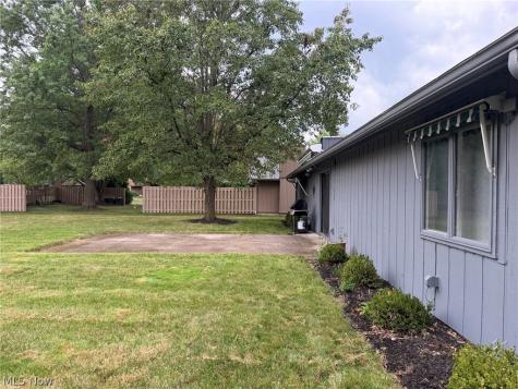 21801 Little Brook Way Strongsville OH 44149
