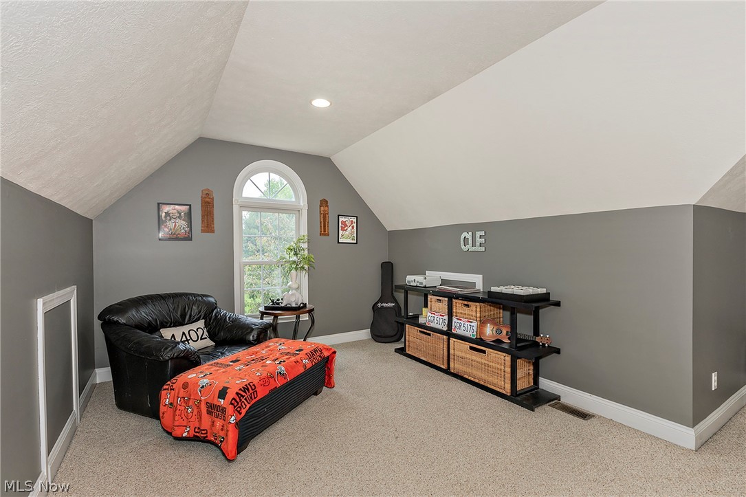 16820 Staffordshire Court Chagrin Falls OH 44023