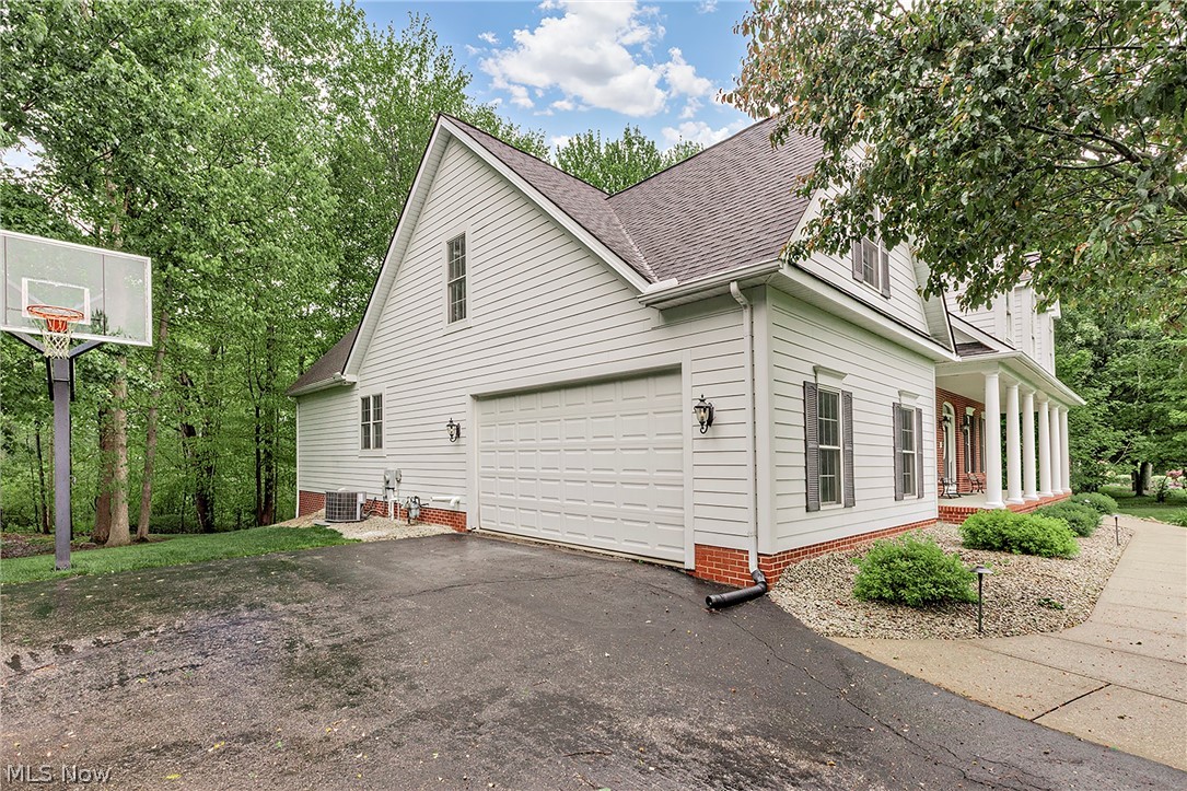 16820 Staffordshire Court Chagrin Falls OH 44023