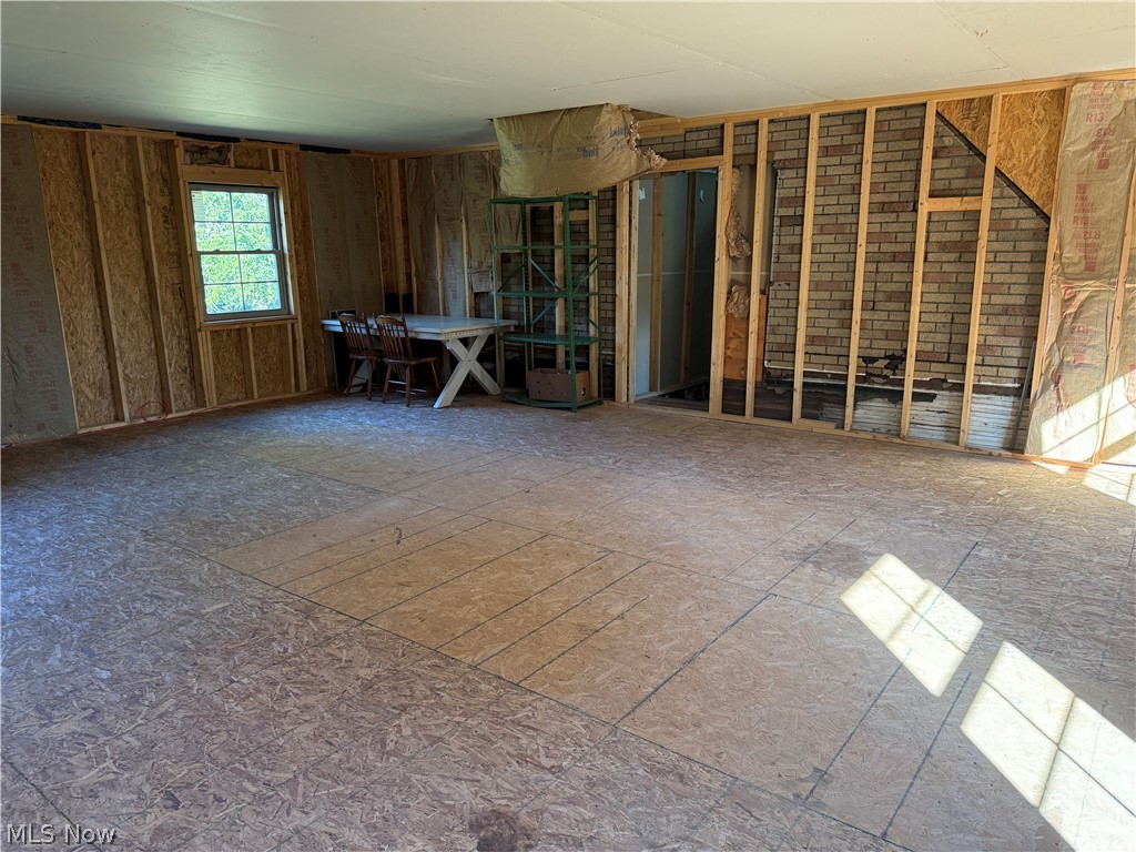 1939 Waterford Road East Palestine OH 44413