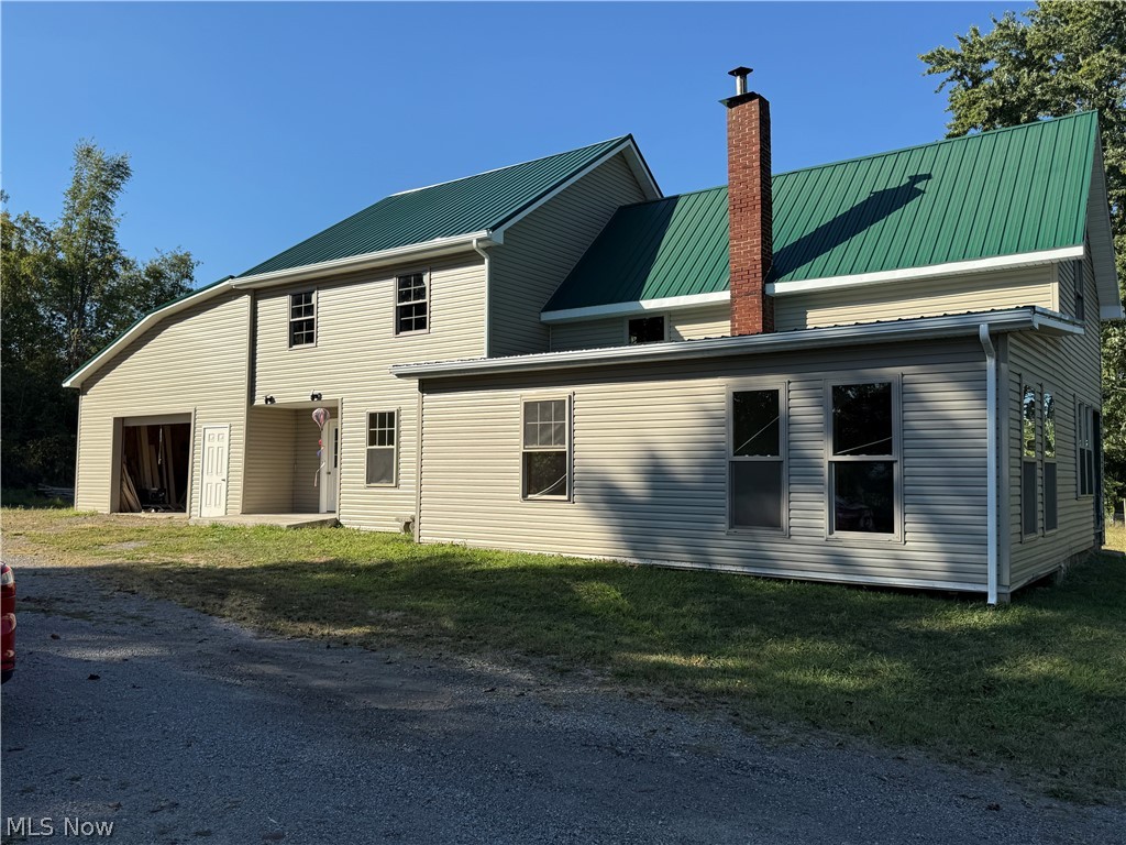 1939 Waterford Road East Palestine OH 44413