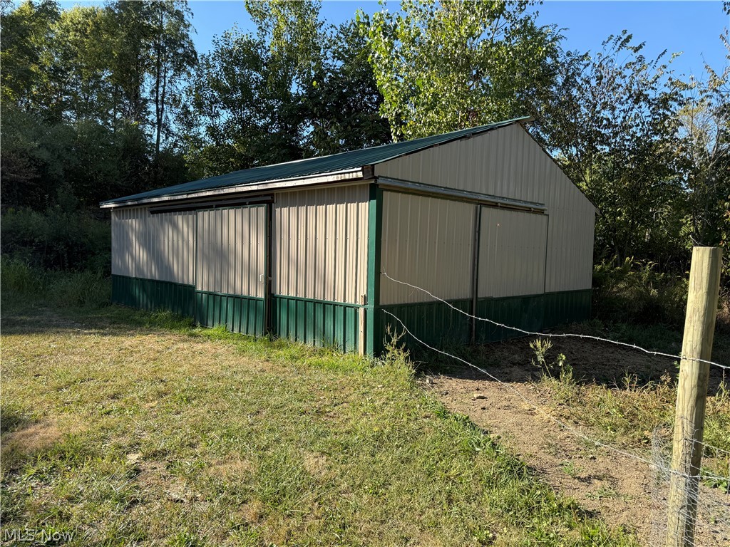 1939 Waterford Road East Palestine OH 44413