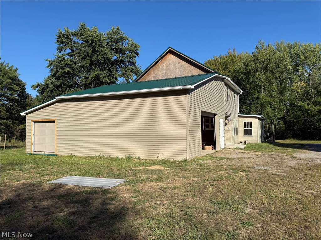 1939 Waterford Road East Palestine OH 44413