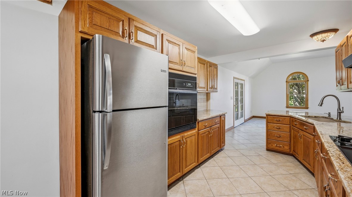 668 Hazelton Street Masury OH 44438