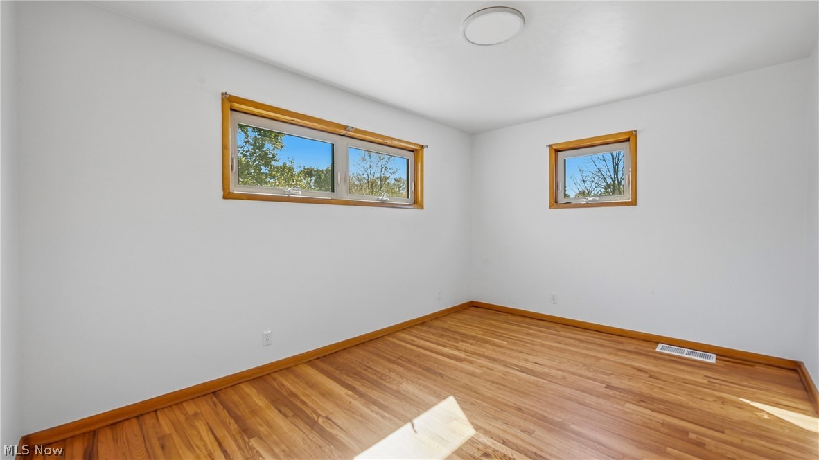 668 Hazelton Street Masury OH 44438