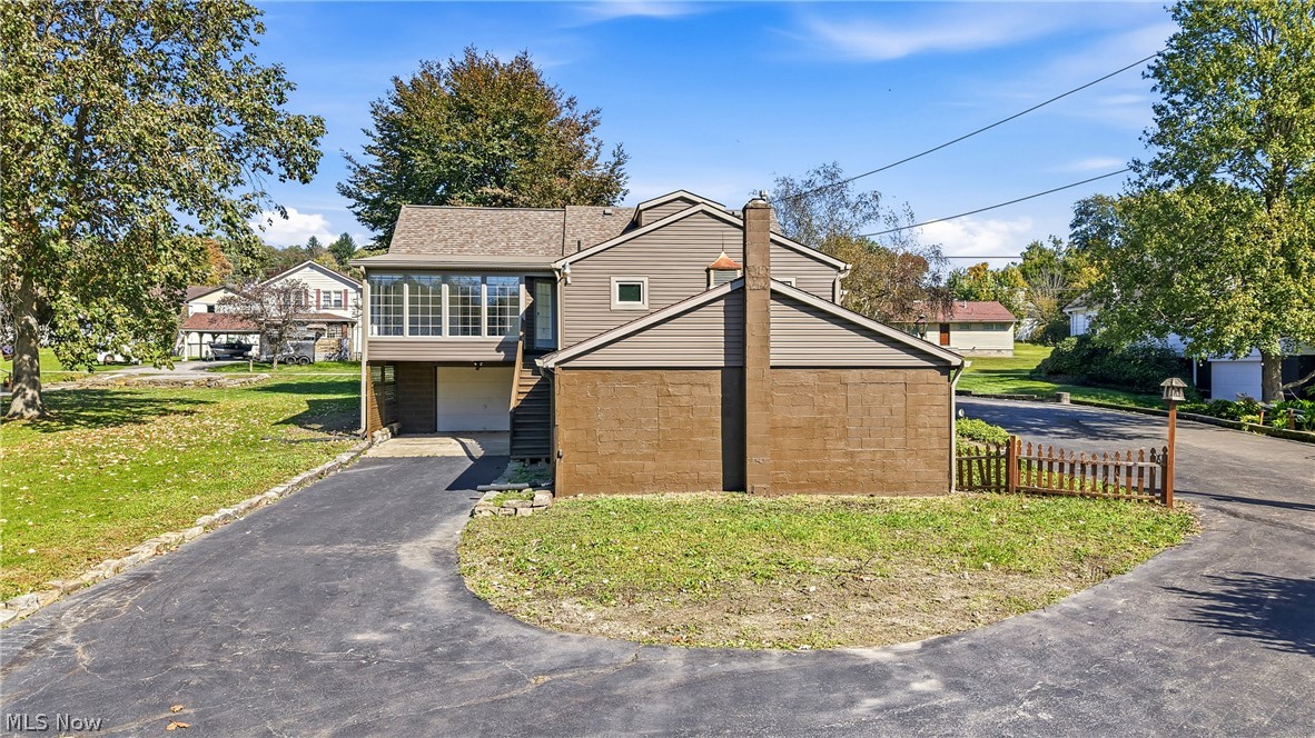 668 Hazelton Street Masury OH 44438