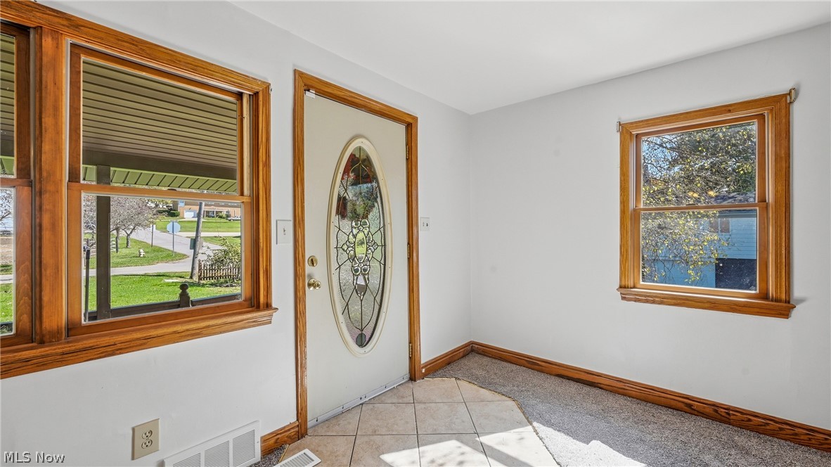 668 Hazelton Street Masury OH 44438