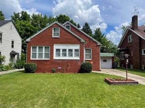 516 Parkcliff Avenue Youngstown OH 44511