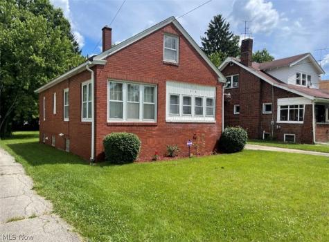 516 Parkcliff Avenue Youngstown OH 44511