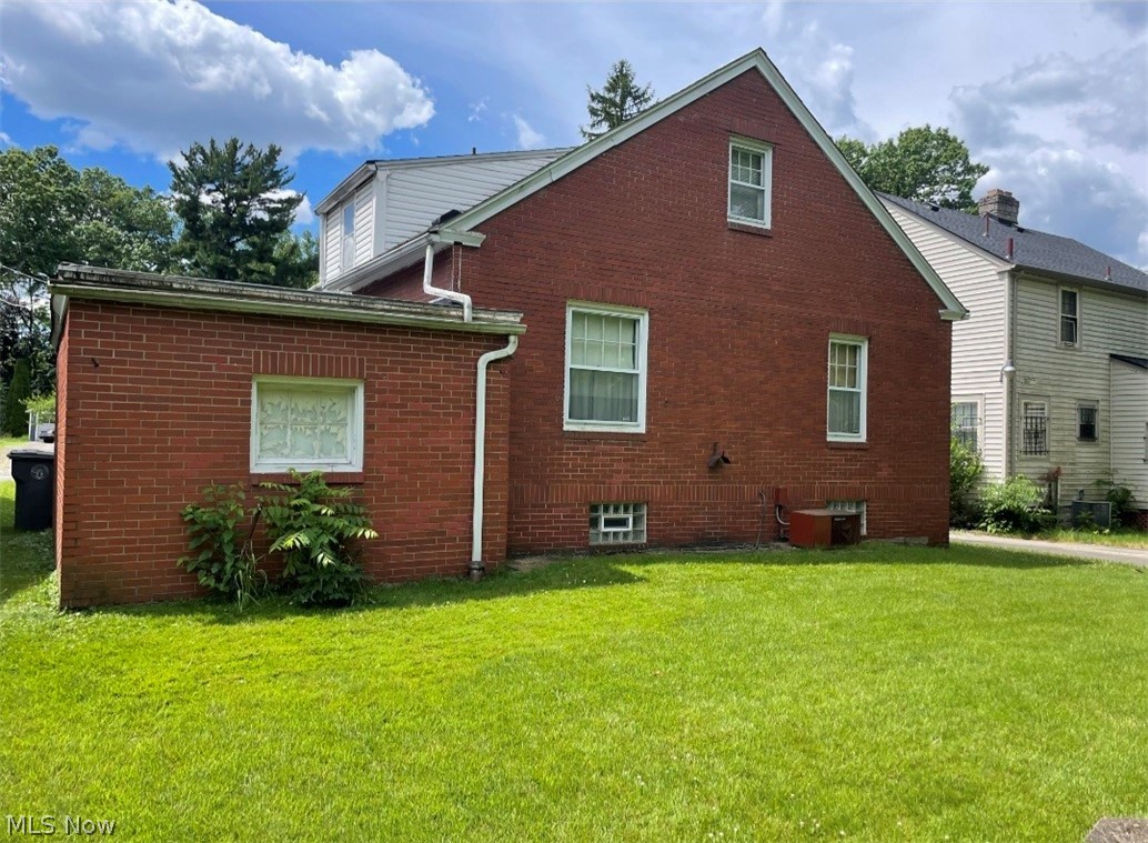 516 Parkcliff Avenue Youngstown OH 44511