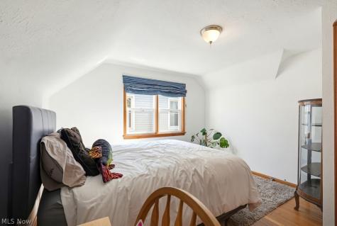 7702 Ridgefield Avenue Parma OH 44129