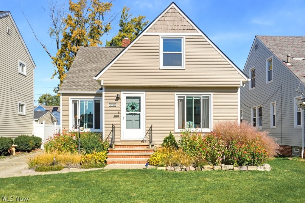 7702 Ridgefield Avenue Parma OH 44129