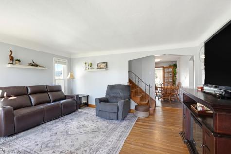7702 Ridgefield Avenue Parma OH 44129