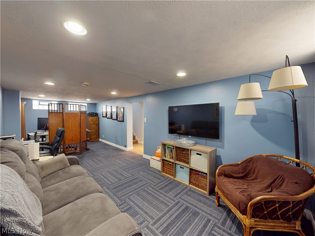 30028 Elgin Road Wickliffe OH 44092