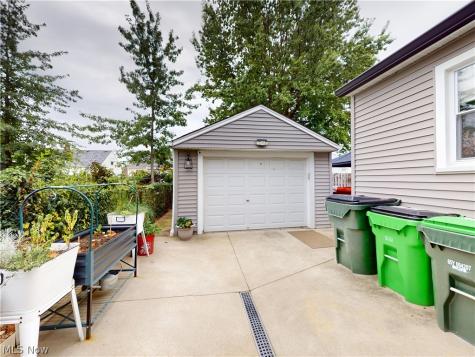 30028 Elgin Road Wickliffe OH 44092