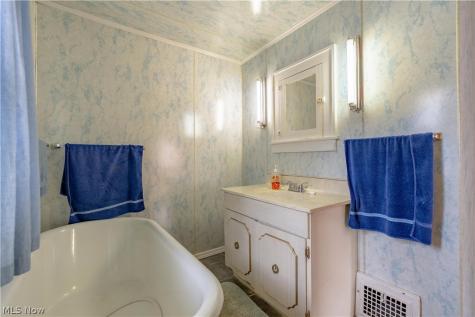 1515 Pearl Place SE Massillon OH 44646