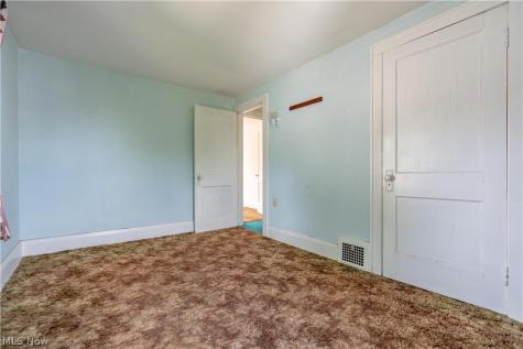 1515 Pearl Place SE Massillon OH 44646