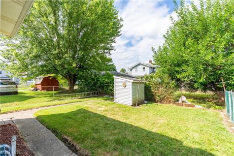 1515 Pearl Place SE Massillon OH 44646