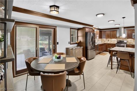3080 Stoney Creek Drive North Royalton OH 44133