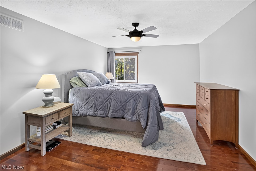 3080 Stoney Creek Drive North Royalton OH 44133