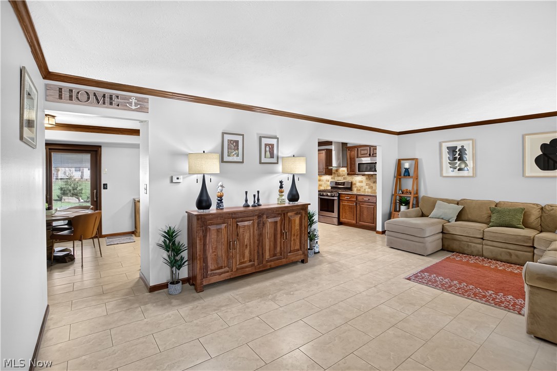 3080 Stoney Creek Drive North Royalton OH 44133