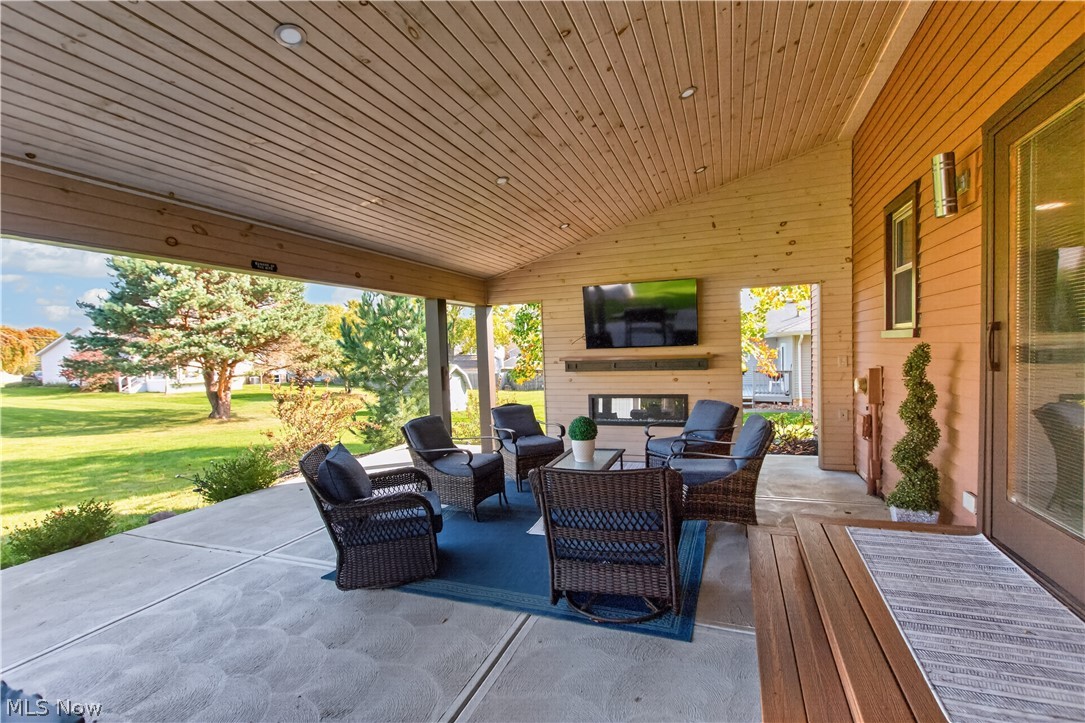 3080 Stoney Creek Drive North Royalton OH 44133