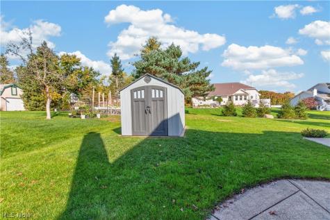 3080 Stoney Creek Drive North Royalton OH 44133