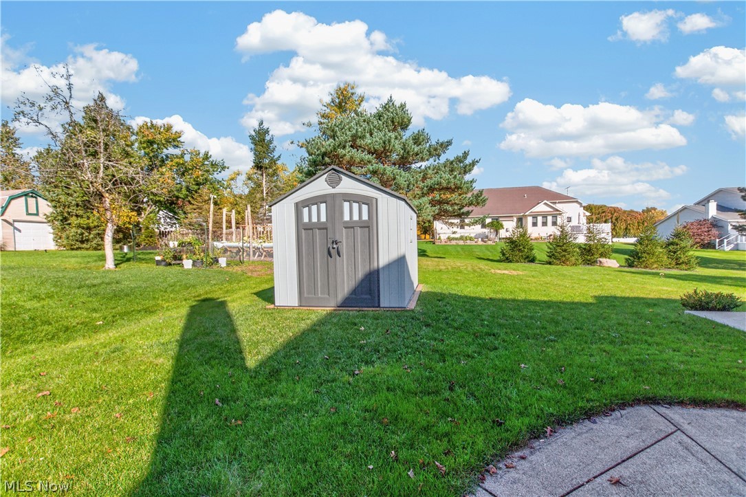 3080 Stoney Creek Drive North Royalton OH 44133