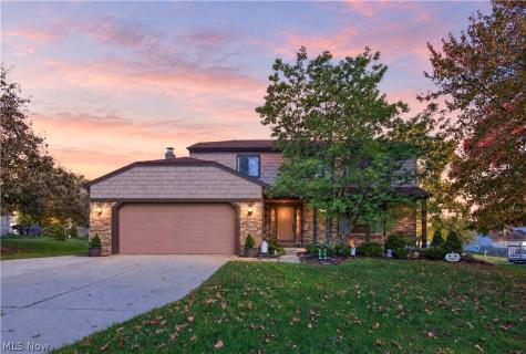 3080 Stoney Creek Drive North Royalton OH 44133