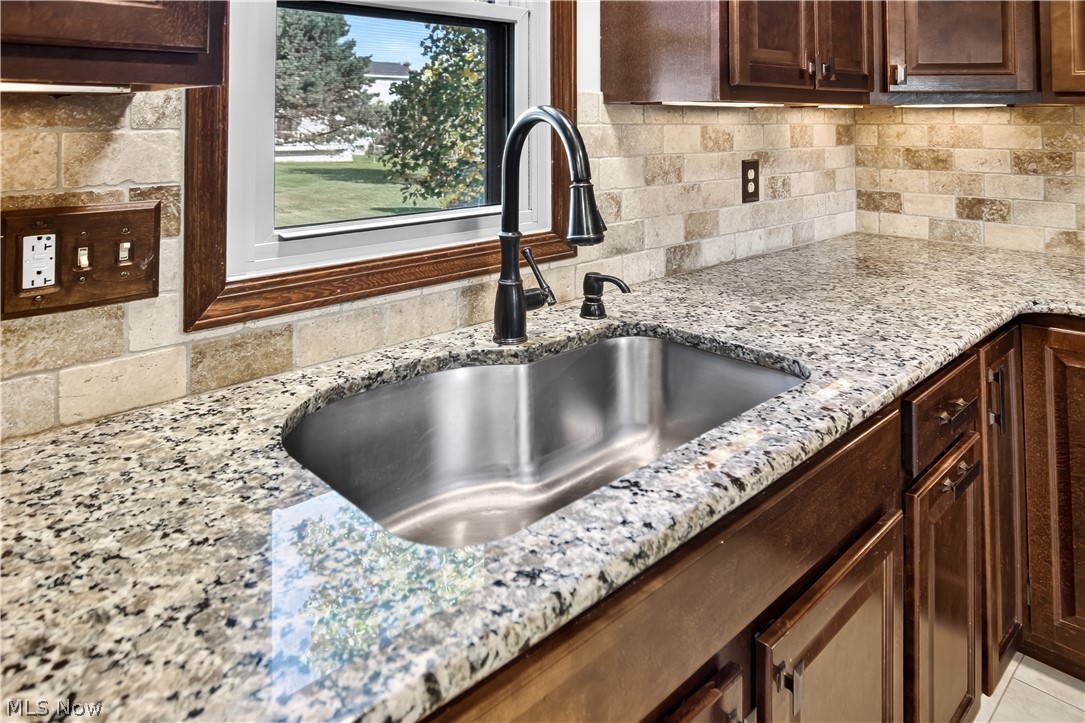 3080 Stoney Creek Drive North Royalton OH 44133