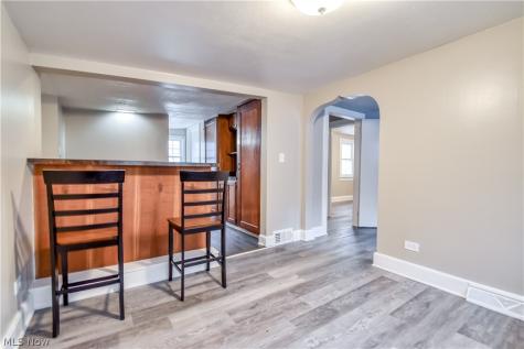271 E 238 Street Euclid OH 44123