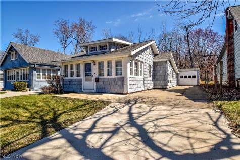 271 E 238 Street Euclid OH 44123