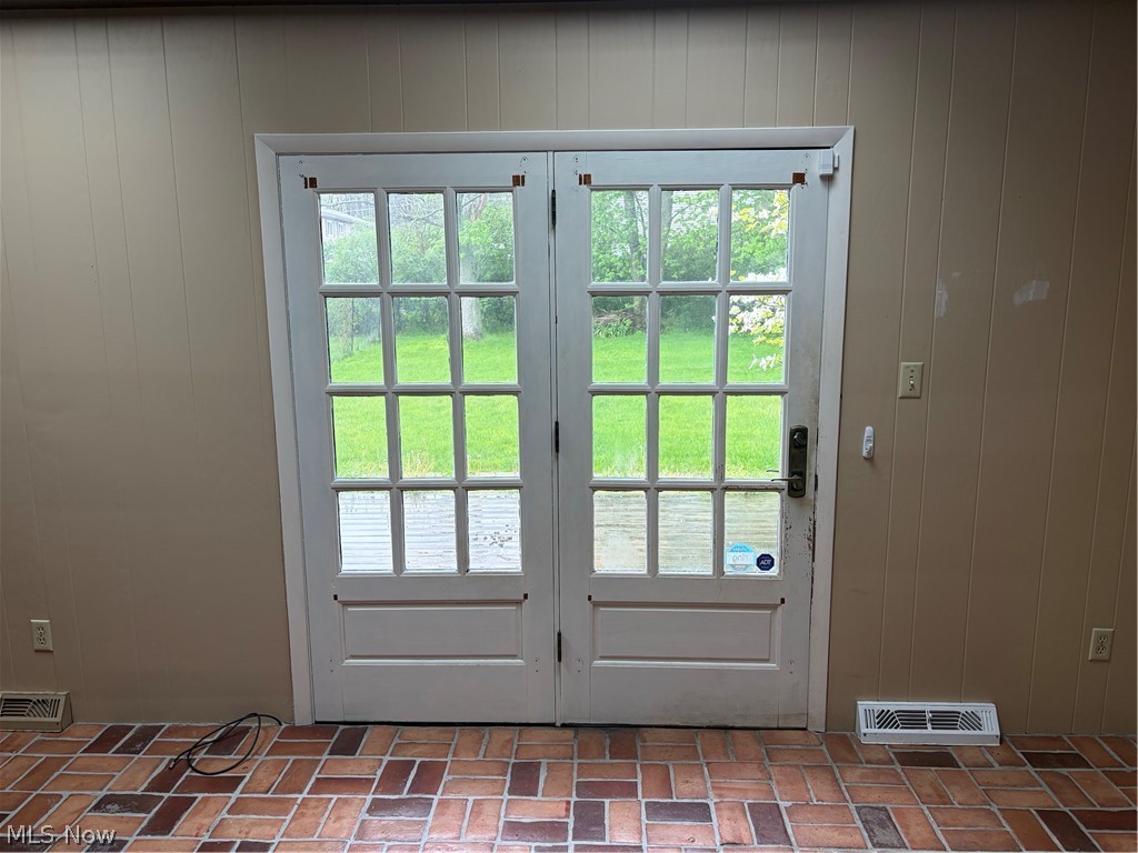 6137 Acatello Place Poland OH 44514