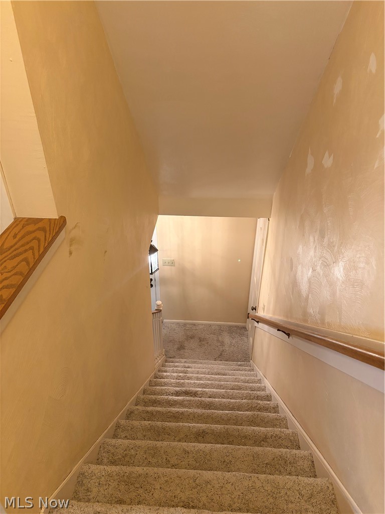 6137 Acatello Place Poland OH 44514