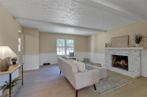 620 Lindford Drive Bay Village OH 44140