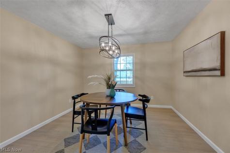 620 Lindford Drive Bay Village OH 44140