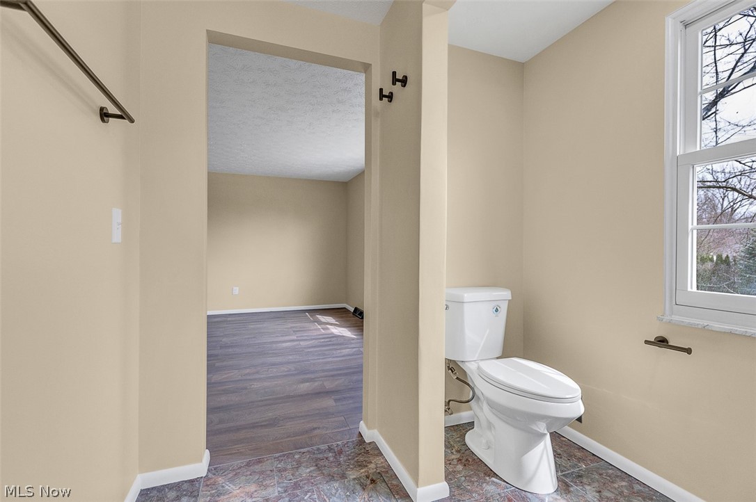 620 Lindford Drive Bay Village OH 44140