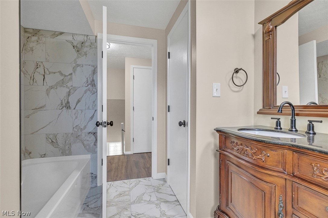 620 Lindford Drive Bay Village OH 44140