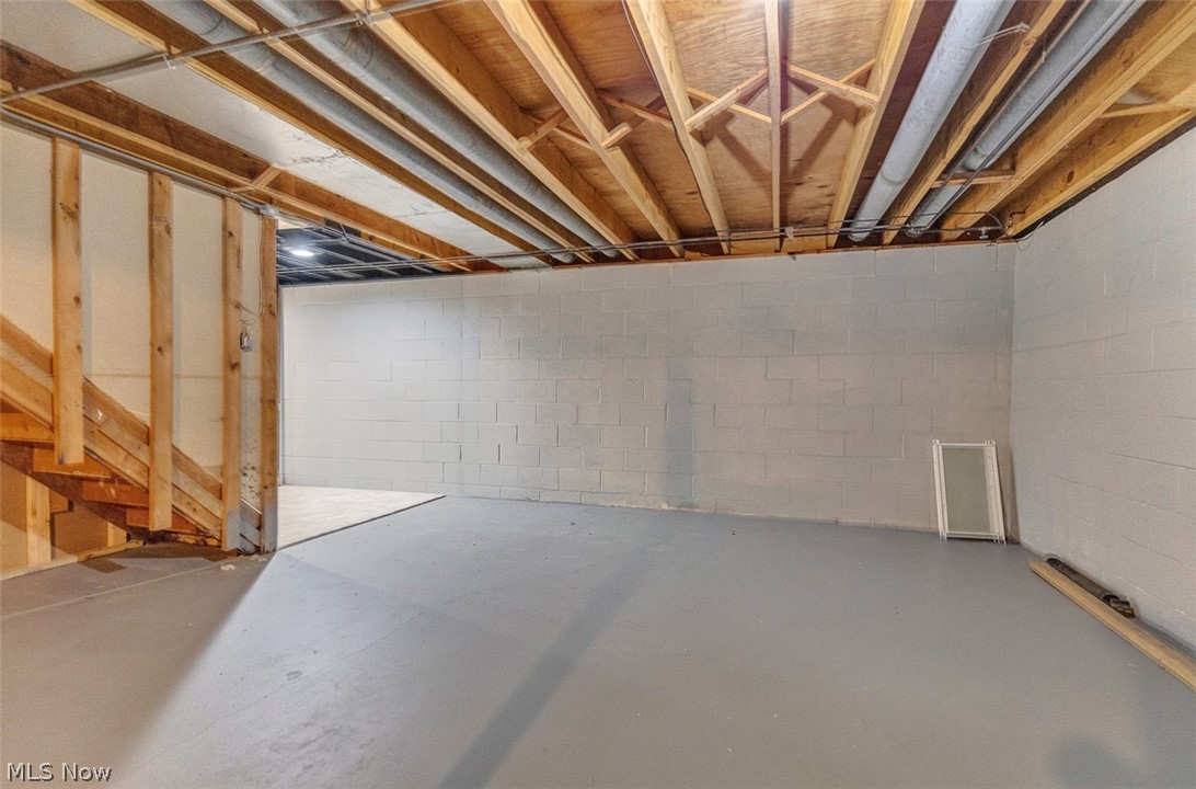 620 Lindford Drive Bay Village OH 44140
