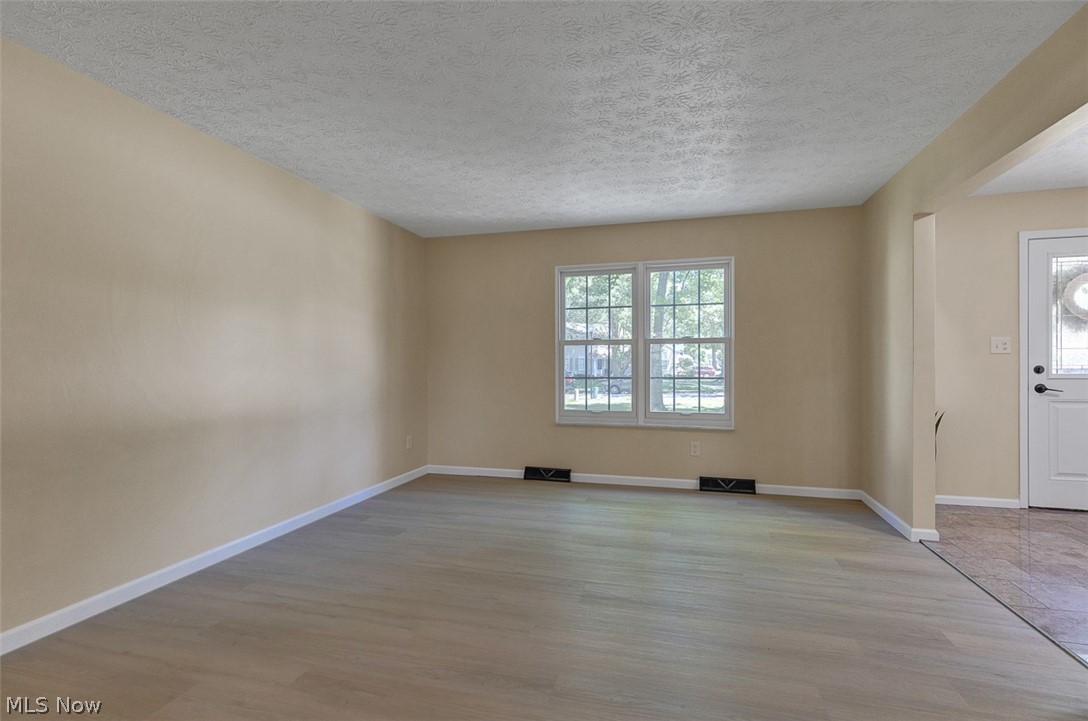 620 Lindford Drive Bay Village OH 44140