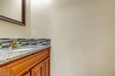 620 Lindford Drive Bay Village OH 44140