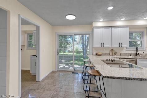 620 Lindford Drive Bay Village OH 44140