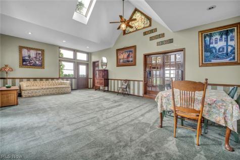 5706 Kemary Avenue SW Navarre OH 44662